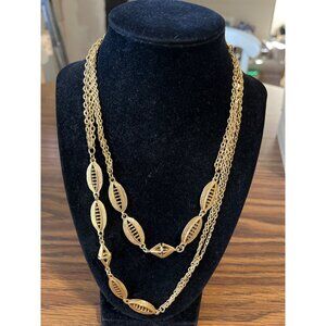 Gold tone triple stranded single chain cut work necklace unmarked vintage